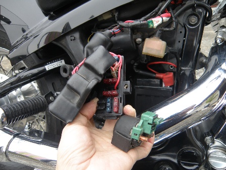 �q���[�YBOX�A�X�^�[�^�����[�X�C�b�`